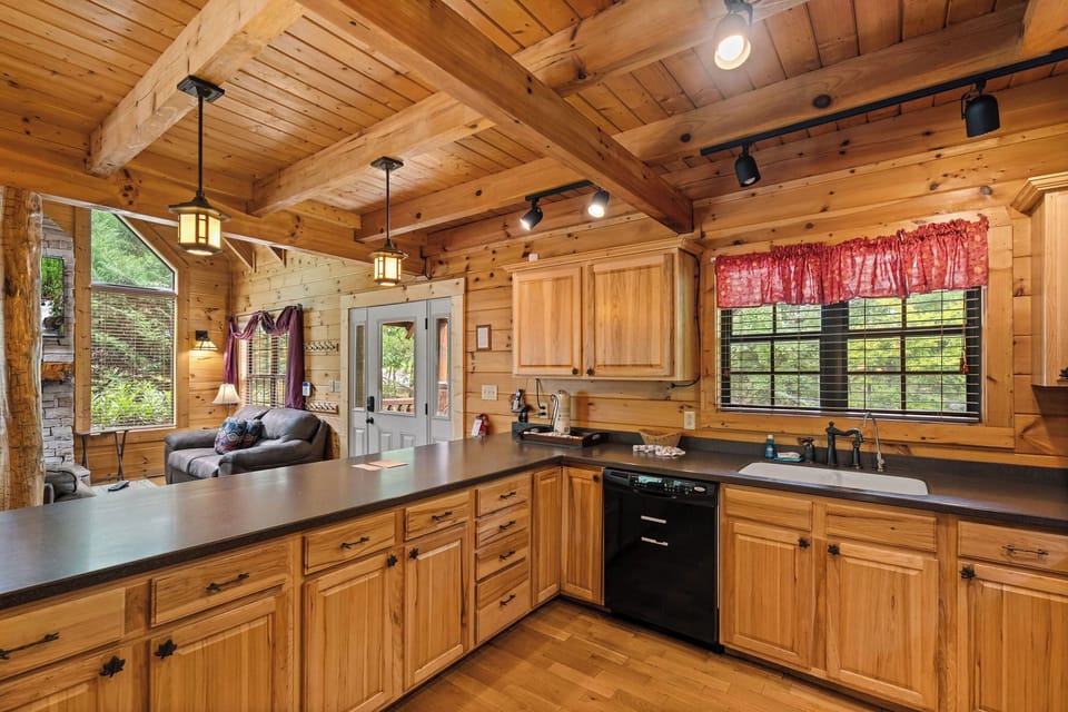 ridgetop-theatre-lodge-9