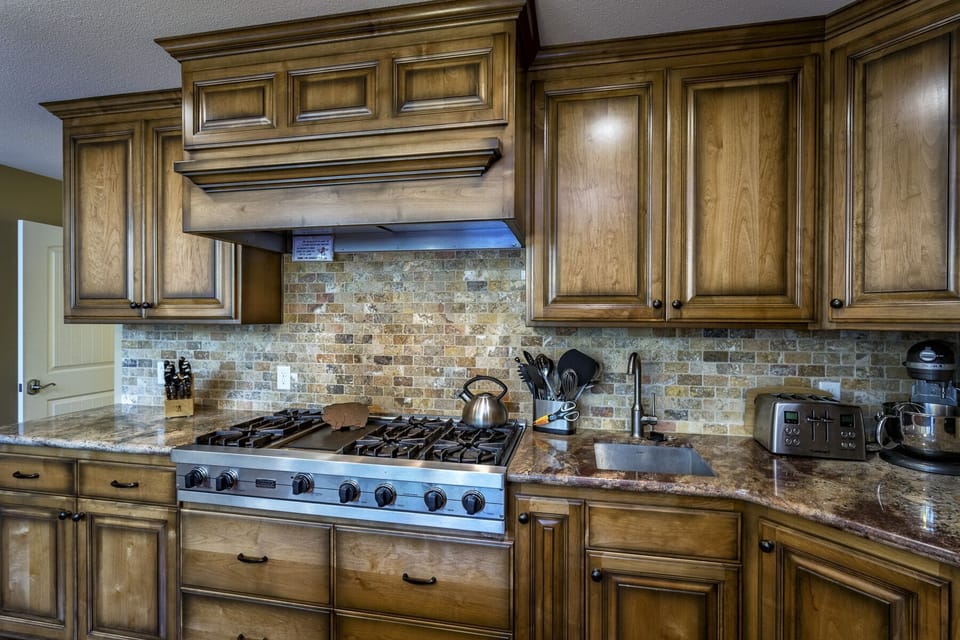 No need to bring any kitchen gadgets. Everything is here and ready for use!