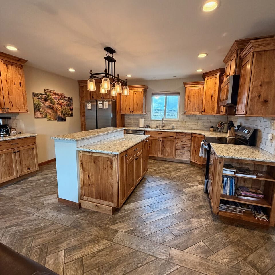 Fully equipped kitchen for large or small meals!