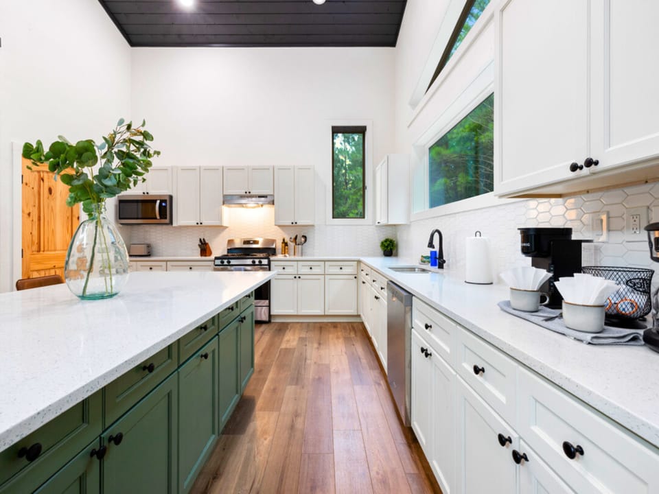 KITCHEN | Whip up homemade meals in the large kitchen