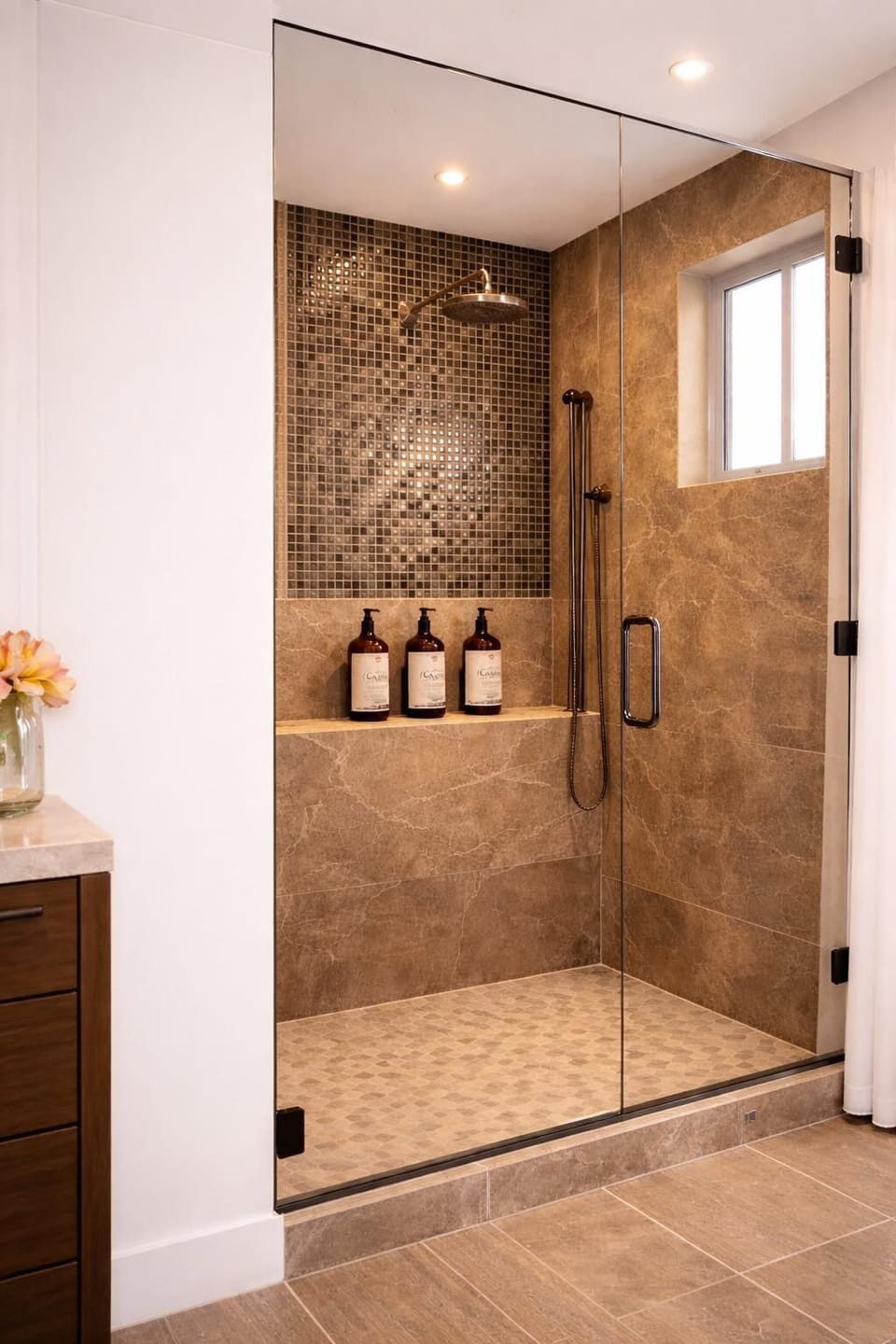 Deluxe Room, Valley View | Bathroom | Shower, free toiletries, soap, shampoo