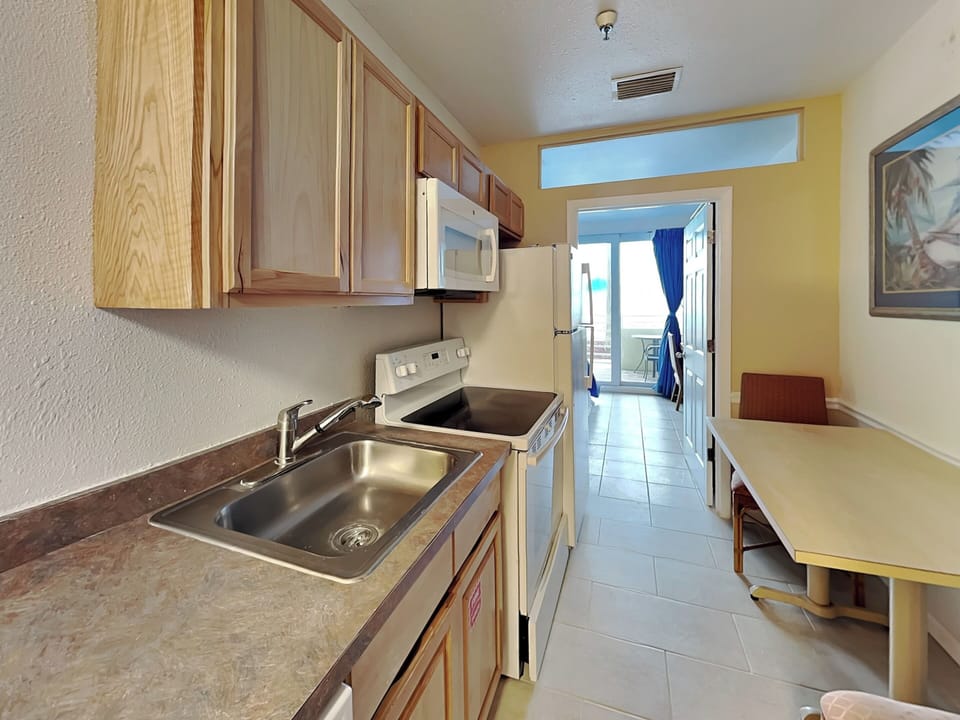 Condo (1 Bedroom) | Property amenity