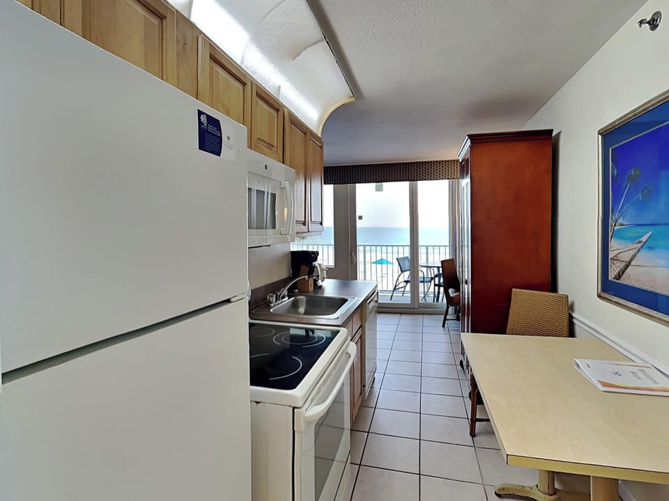 Condo (1 Bedroom) | Property amenity