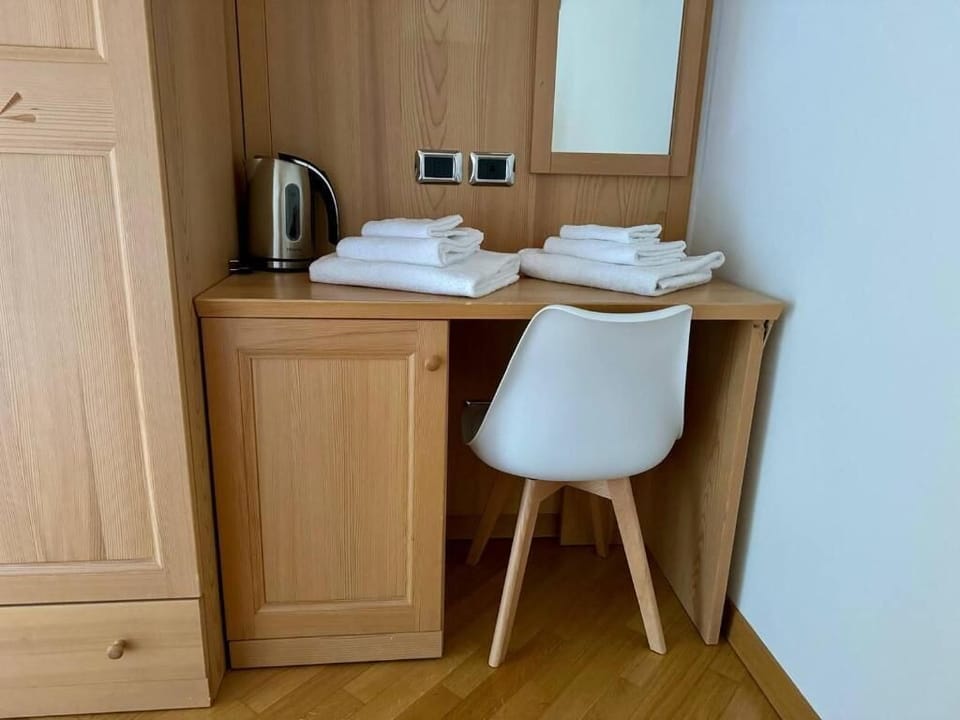 Triple Room, Balcony | Interior