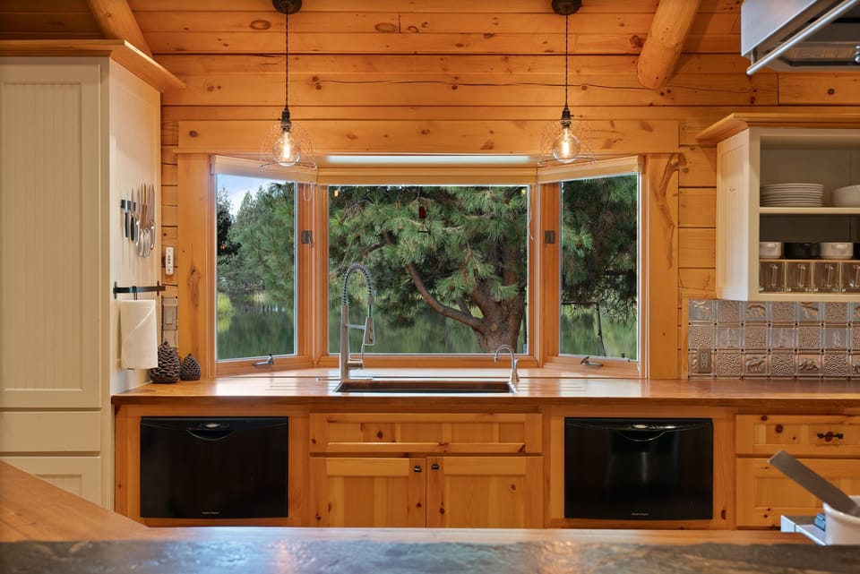 Kitchen sink, overlooking the lake