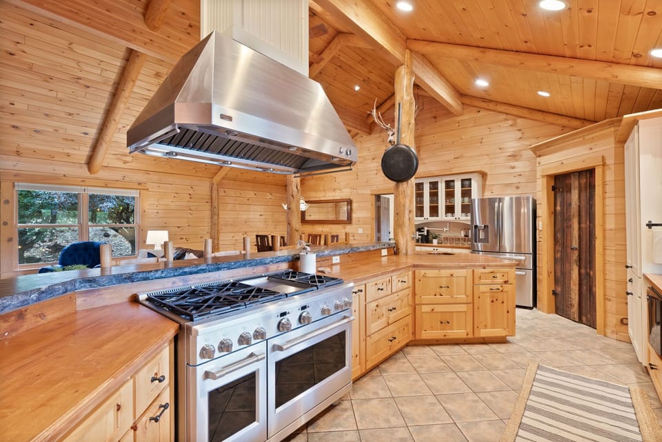 6 burner gas stove in kitchen