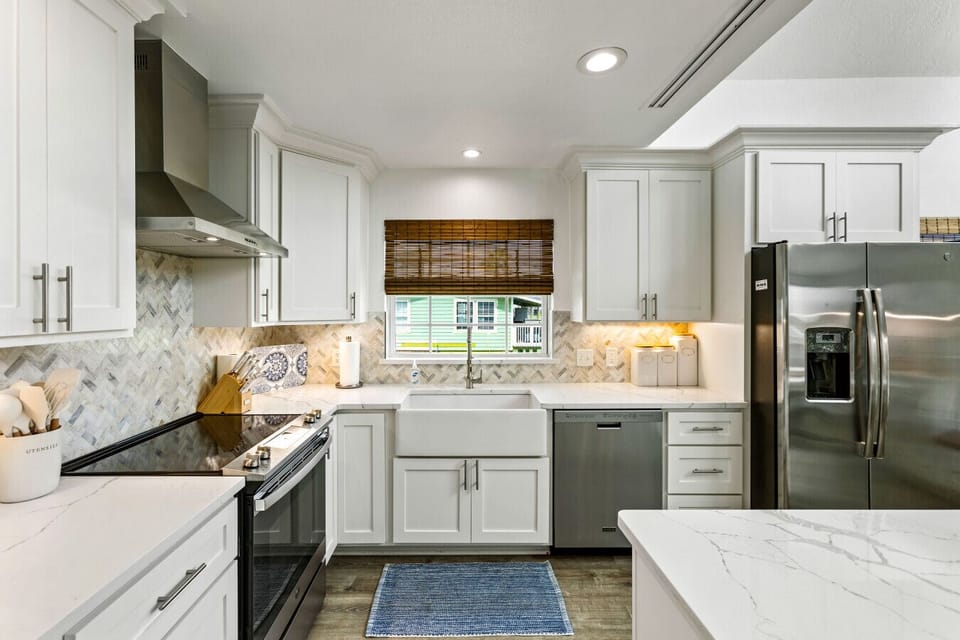 Spacious kitchen with island seating for the whole group
