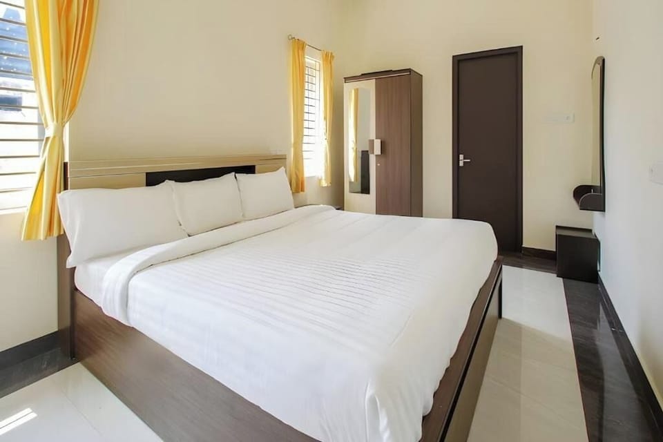 Premium Studio Suite | Free WiFi
