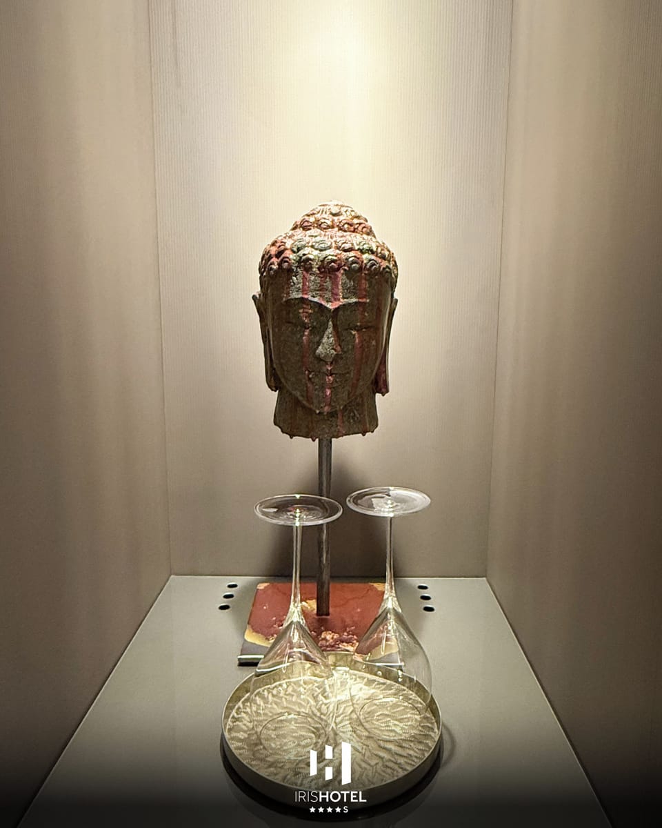 Minibar, in-room safe, desk, laptop workspace