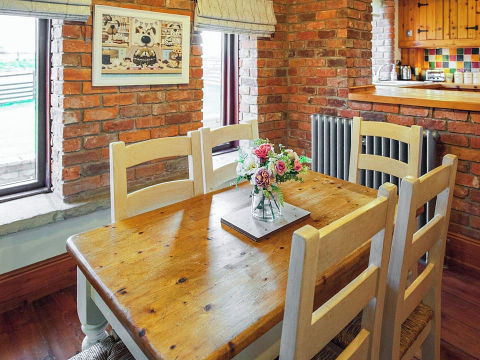 Dining Area | The Threshing Barn - JB Farming & Country Stays, Blankney Fen