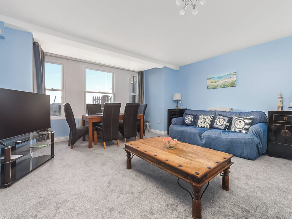 Living room/dining room | The Garden Apartment, Peel