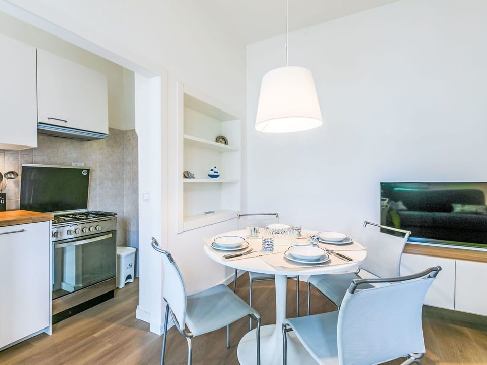 Furniture, Interior Design, Flooring, Floor, Wood, Ceiling, Room, Lighting, Kitchen, Home