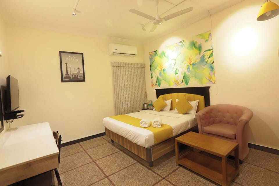 Deluxe Double Room | Soundproofing