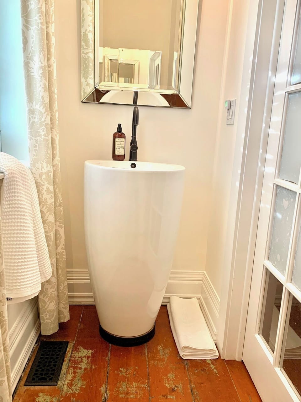 Cottage Library Room | Bathroom | Designer toiletries, hair dryer, bathrobes, towels