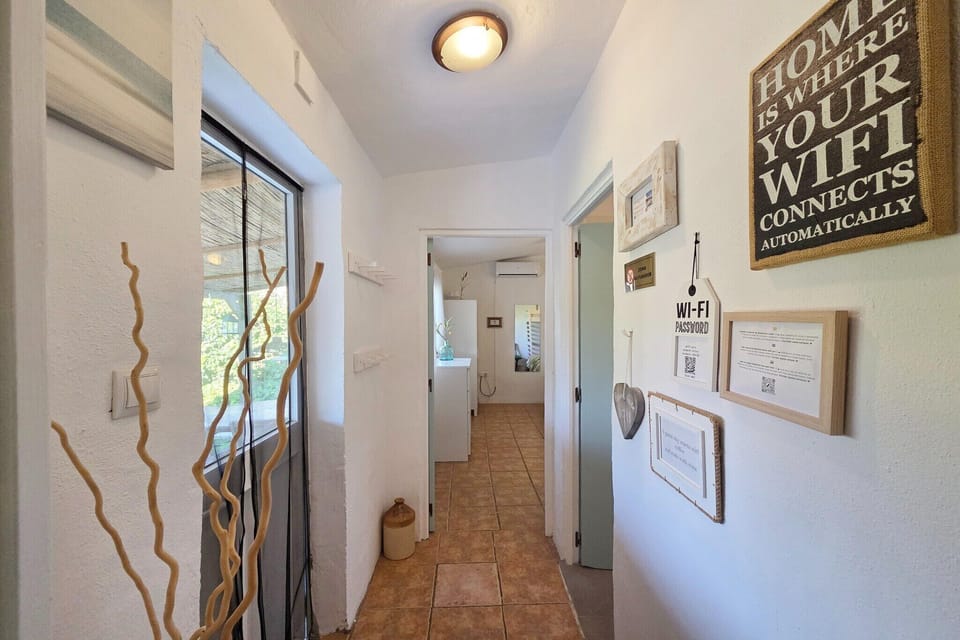 Entrance / Reception