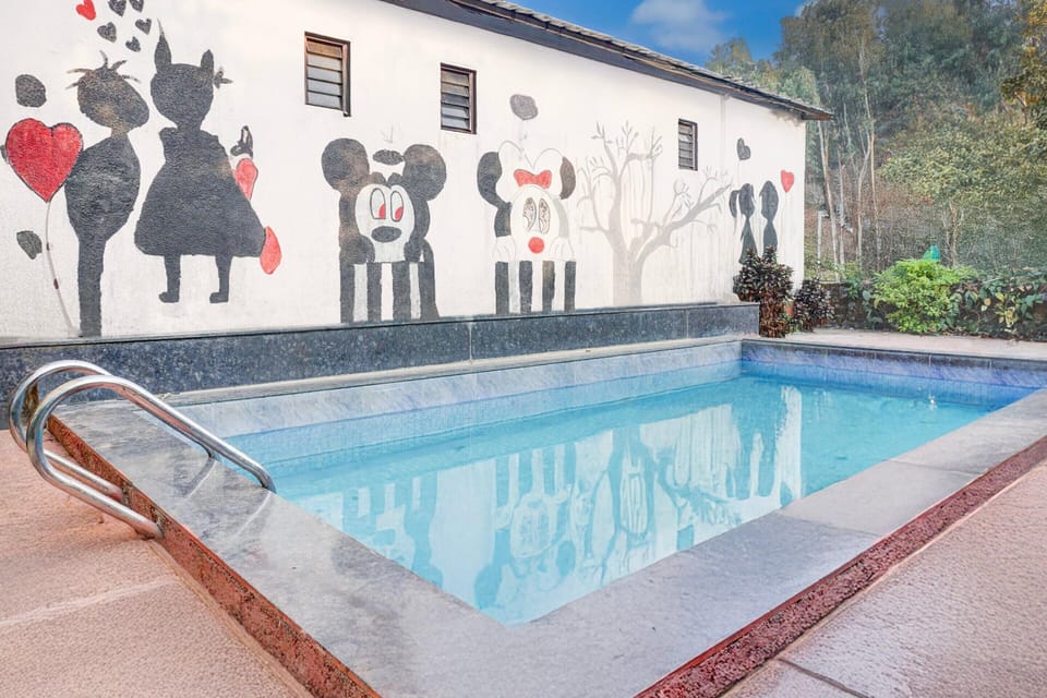 House | Pool | Outdoor pool