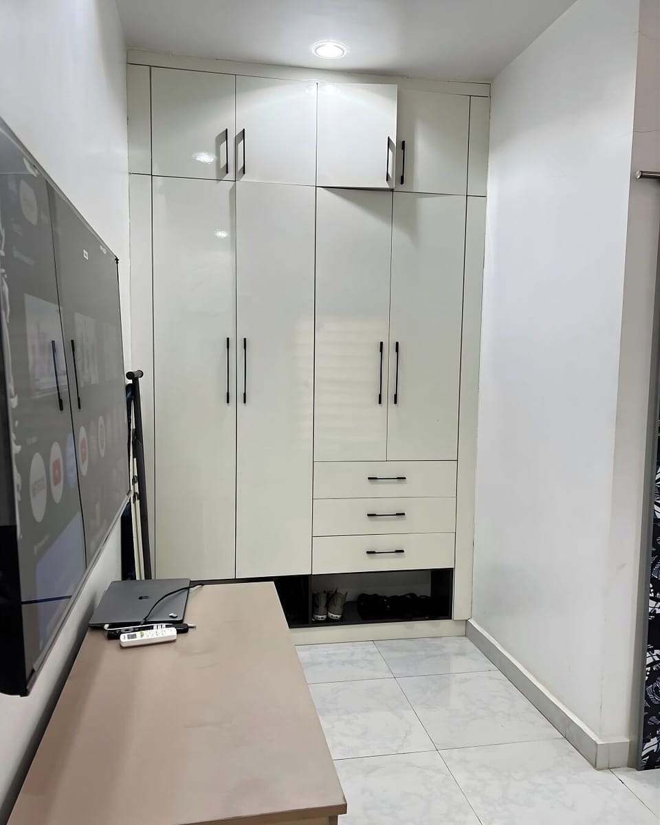 Deluxe Apartment, Balcony, City View | Interior