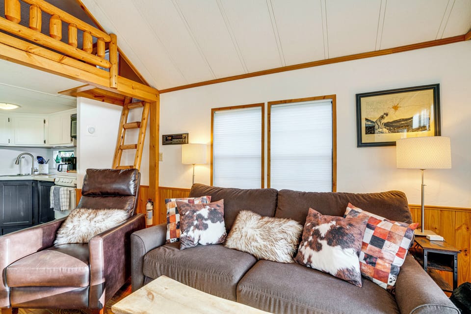 House (1 Bedroom) | Interior