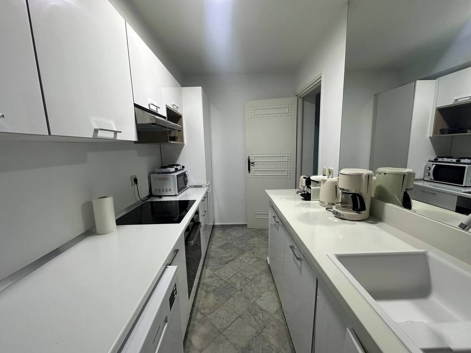 Apartment, 2 Bedrooms, Smoking, Balcony | Interior