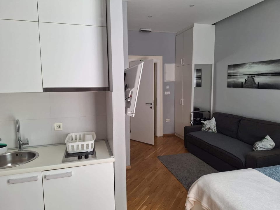 Studio Suite | Interior