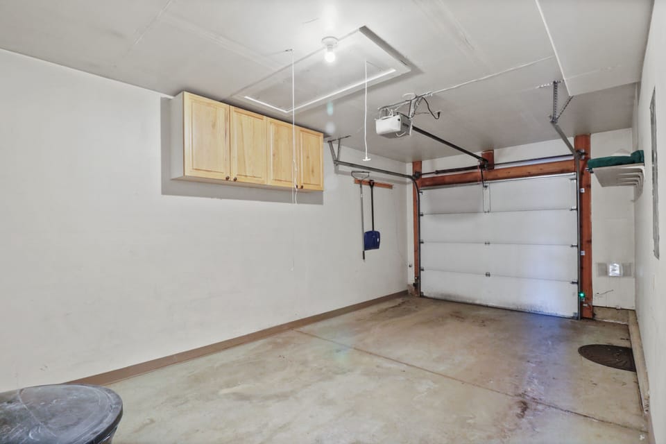 Townhome, 2 Bedrooms | Interior