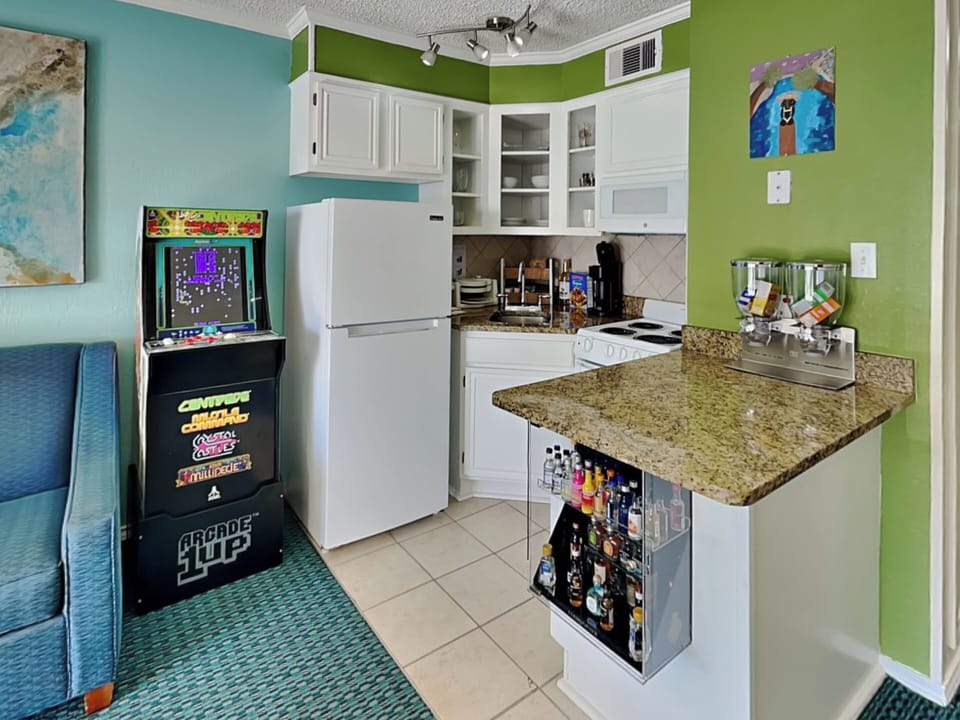 Full Kitchen