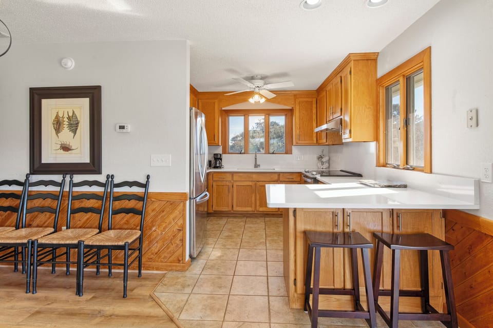 KH6505: The Sand Wedge | Top Level Kitchen