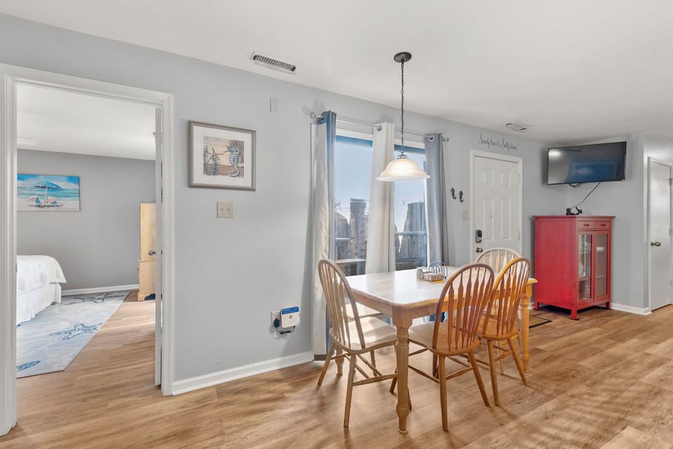 SPC706: Sandpiper Cay 706 | Dining Area