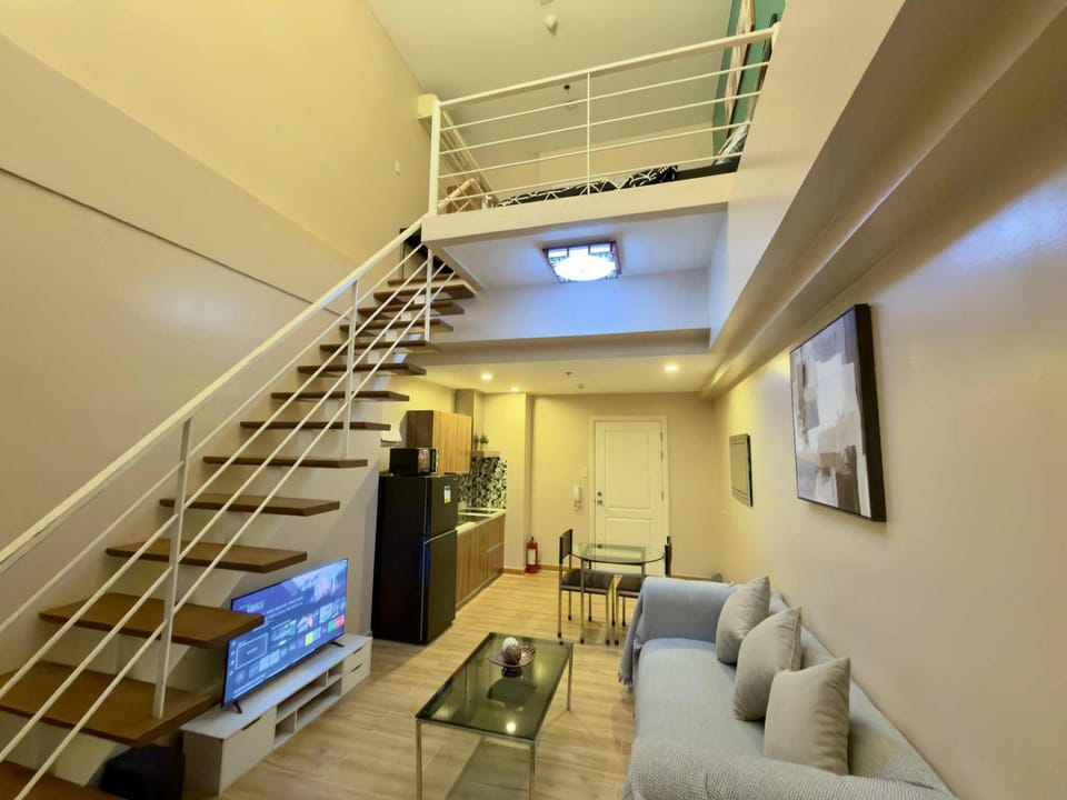 City Apartment, Balcony, City View | Living area