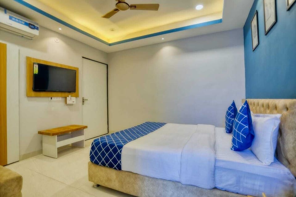 Deluxe Room, City View | WiFi (free)