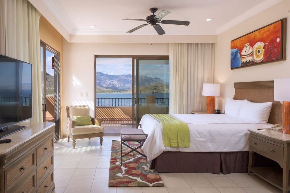 Spacious one bedroom, king bed, with breathtaking views.