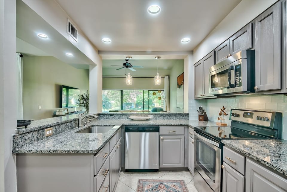 Brand new everything in the kitchen and just enough for your time at the beach.