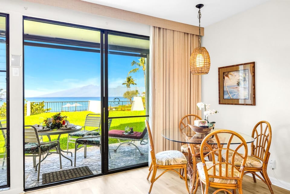 Casual dining space for shared vacation meals while enjoying an ocean view NAP-B42