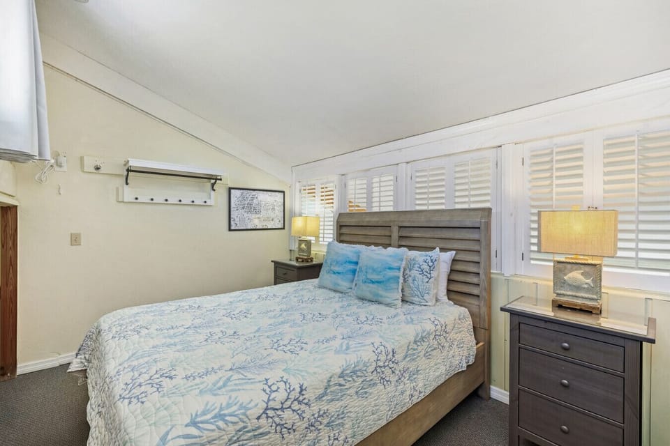 Queen Master bedroom!