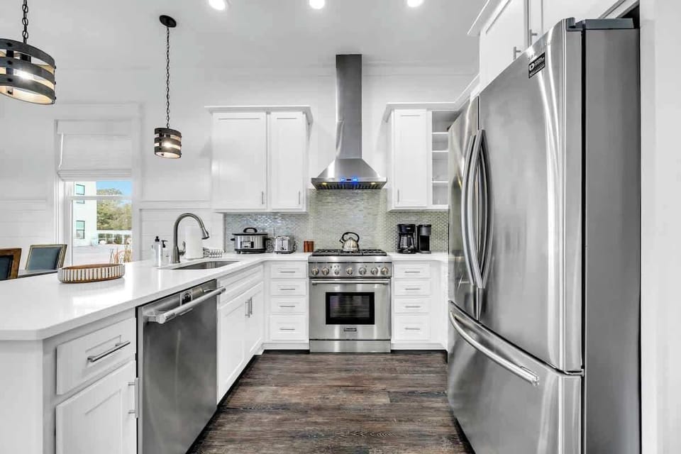 Fully equipped kitchen for all your cooking needs