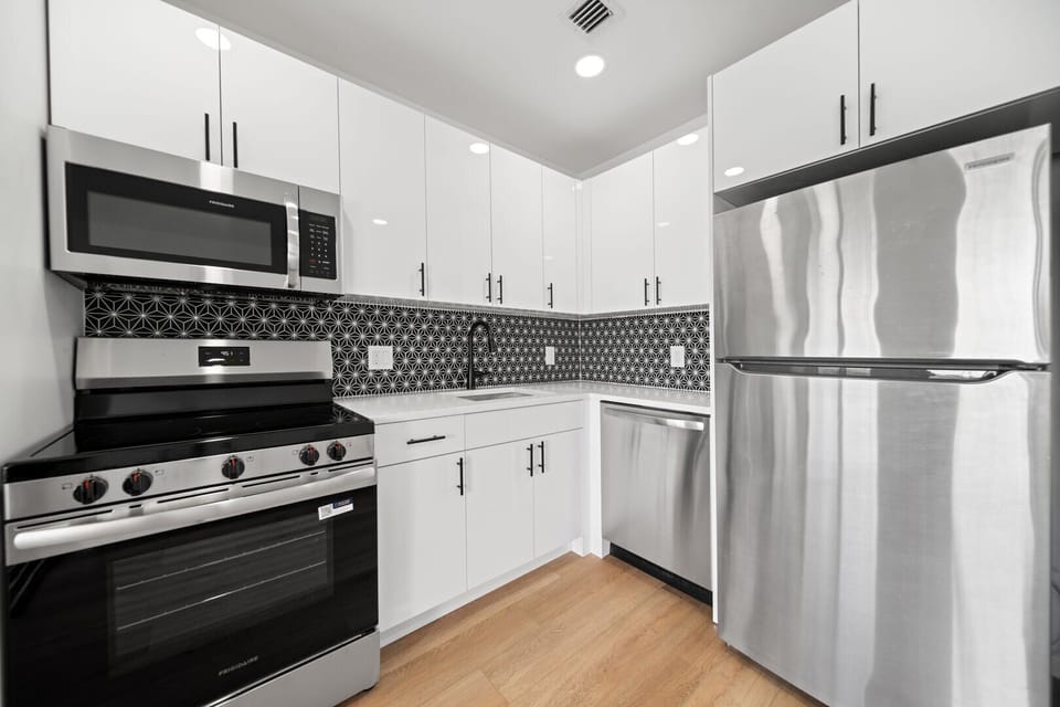 Fully stocked kitchen with all the pots/ pans and utensils that you will need