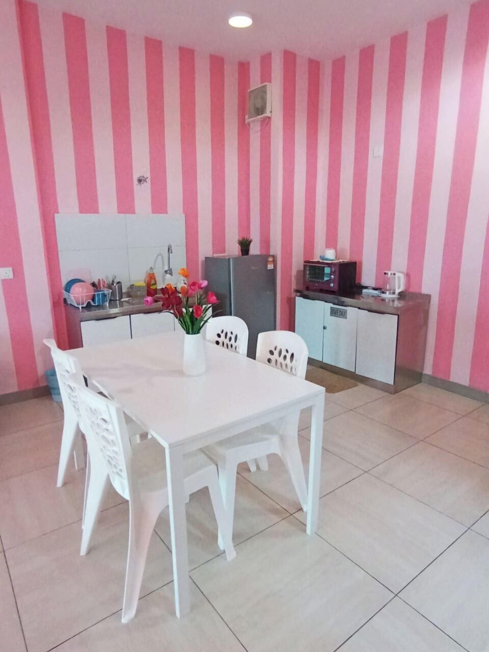 Apartment, City View | In-room dining