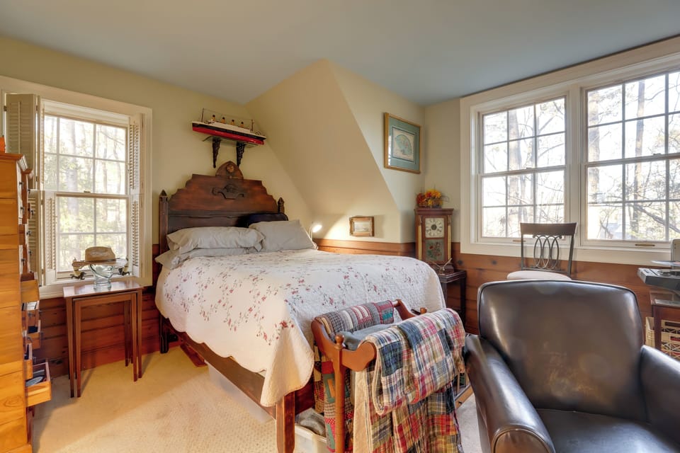 Atlanta Vacation Rental | Studio | 1BA | 800 Sq Ft | Stairs Required