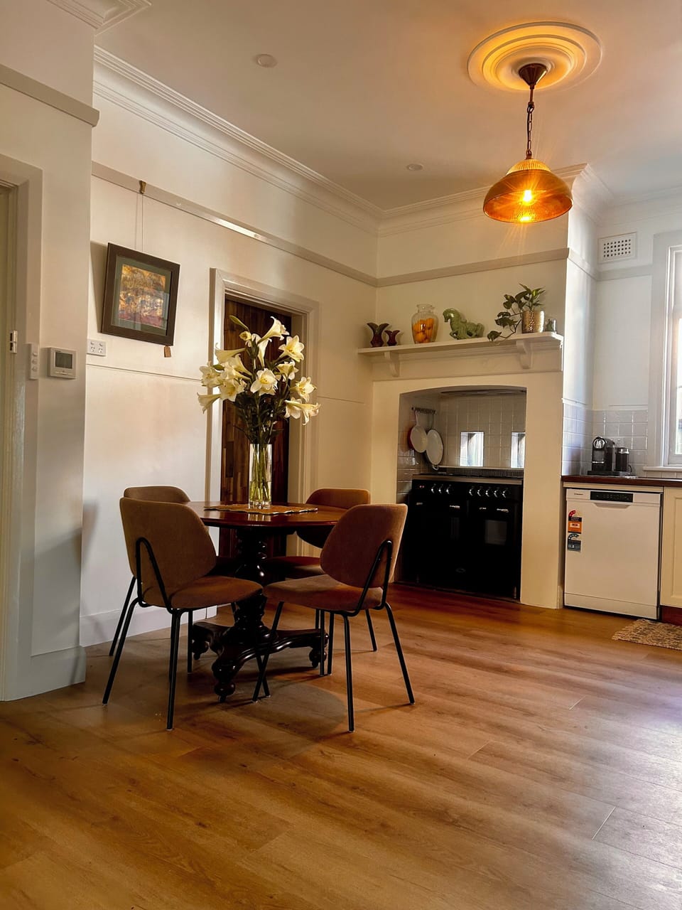 A full kitchen with 4 seater dining is well equipped.