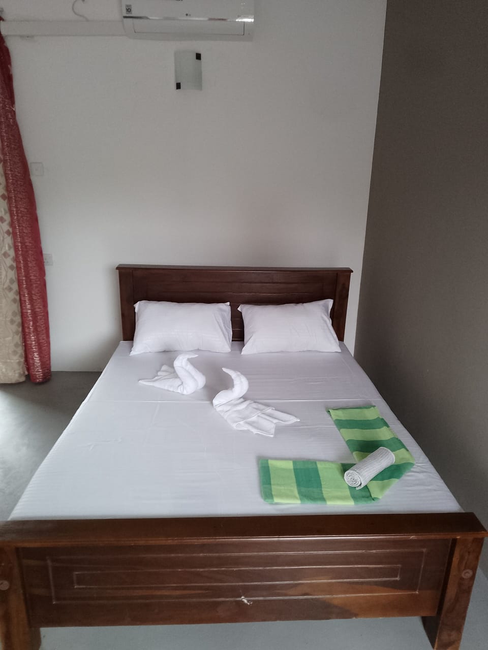 Double or Twin Room, 2 Bedrooms, Garden View | Desk, free WiFi