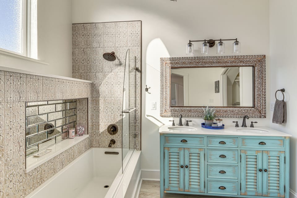 'the Sanctuary' in Historic Dtwn Staunton Cottage in Staunton