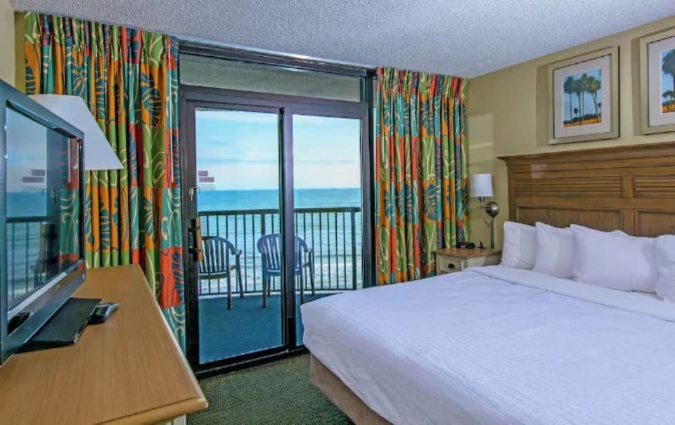 Wake up to ocean views right from your cozy bed.