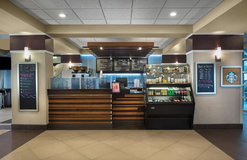 Grab coffee and snacks fast before heading to the beach.