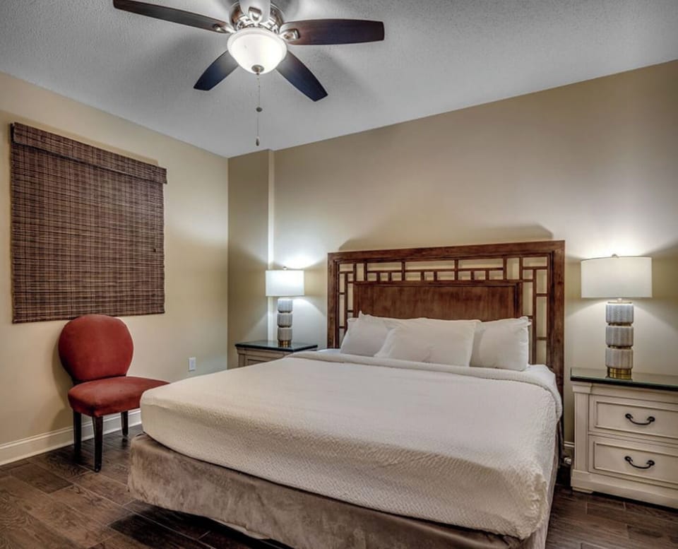 Bedroom. Interior and views may vary based on location and availability.
