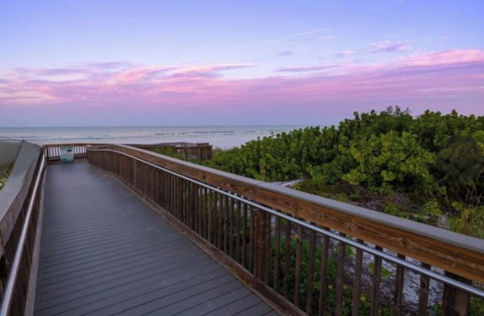 Beach/ocean view
