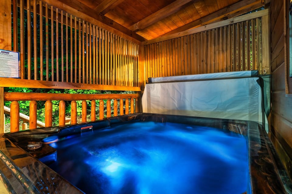Indoor spa tub