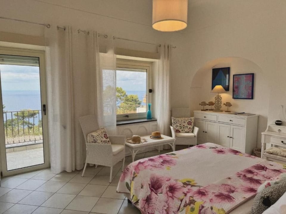 In-room safe, blackout drapes, iron/ironing board, free WiFi