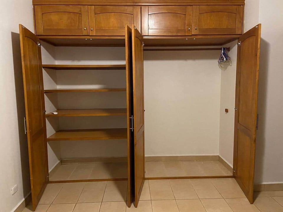 bedroom close