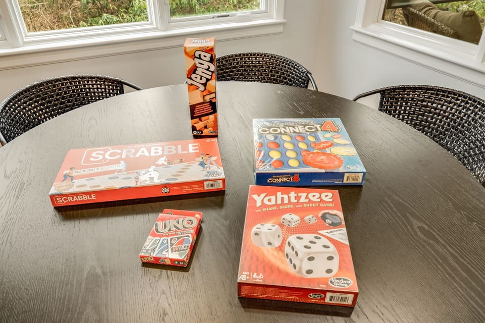 Enjoy games with your family and friends!