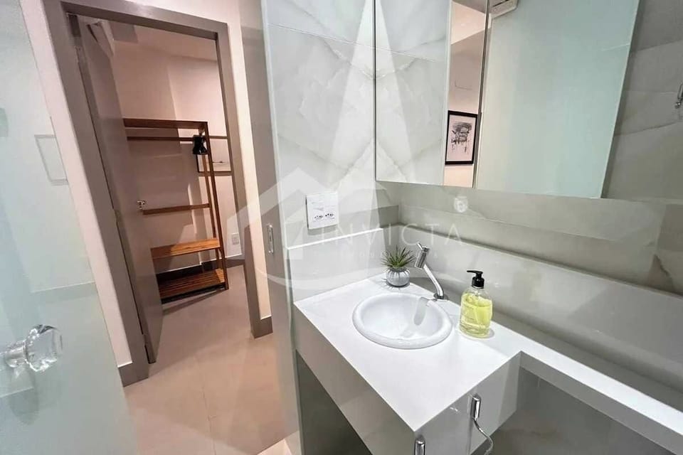 Comfort Apartment, City View | Bathroom | Free toiletries, towels, soap, shampoo